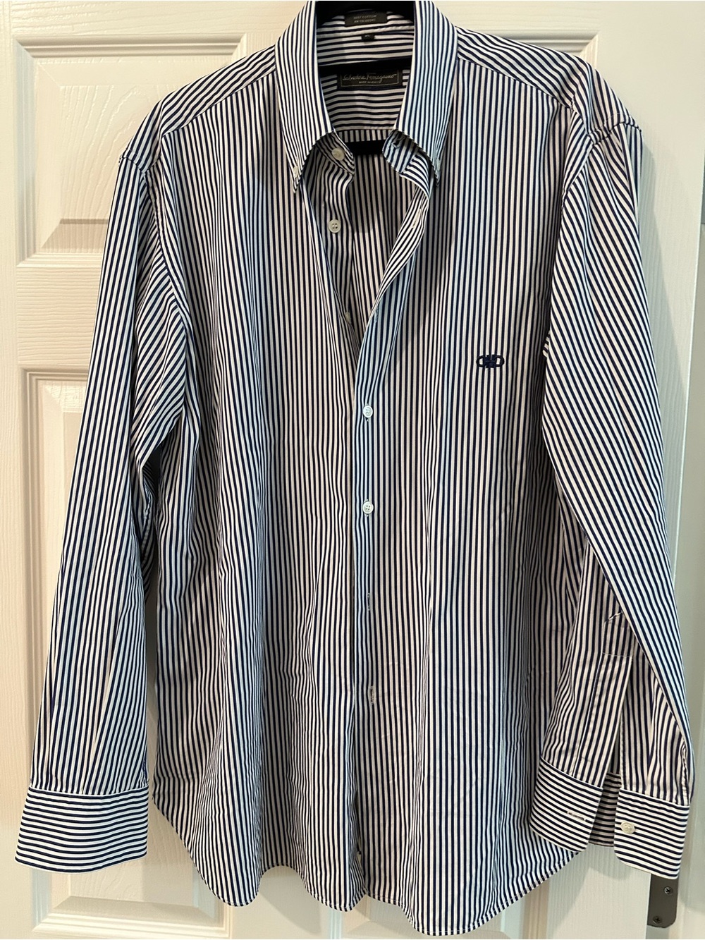 Men’s Salvatore Ferragamo Navy & White Stripe Dress Shirt. Size XL